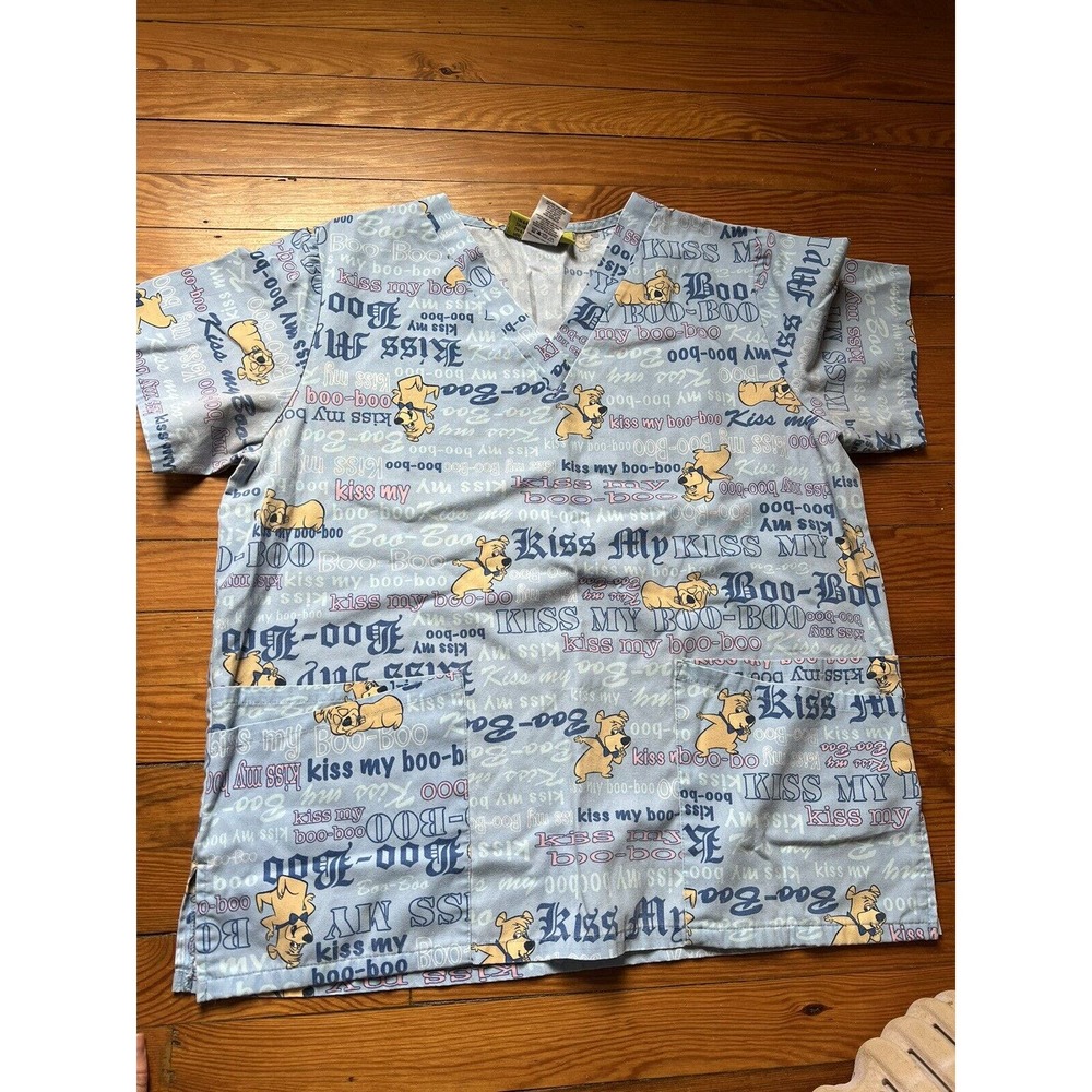 Yogi Bear Kiss My Boo Boo Bear V Neck Scrub Top Womens M Medium Hanna Barbera